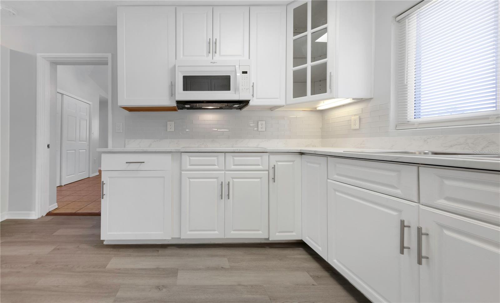 Kitchen - Left View