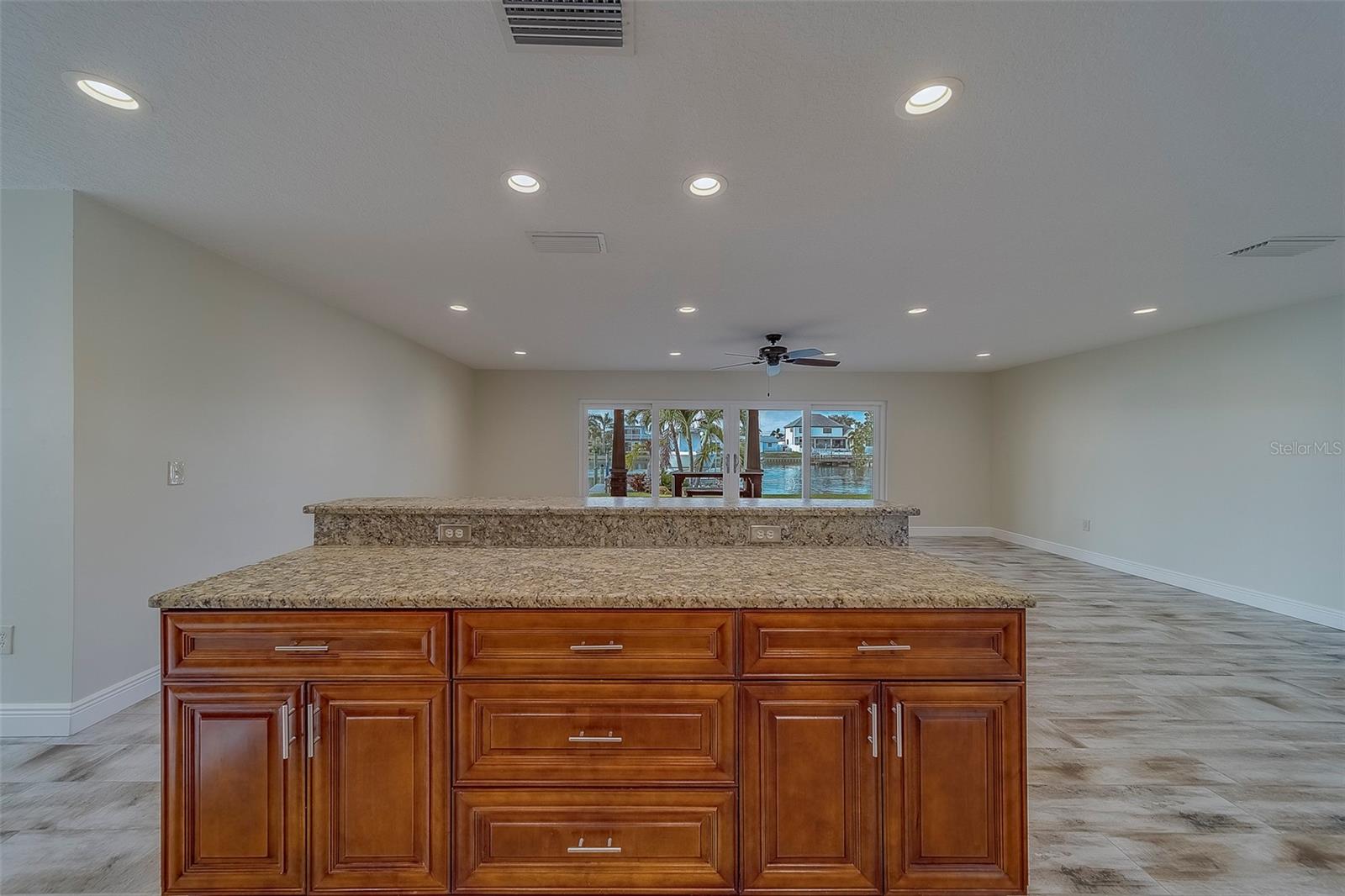 Plenty of Cabinets