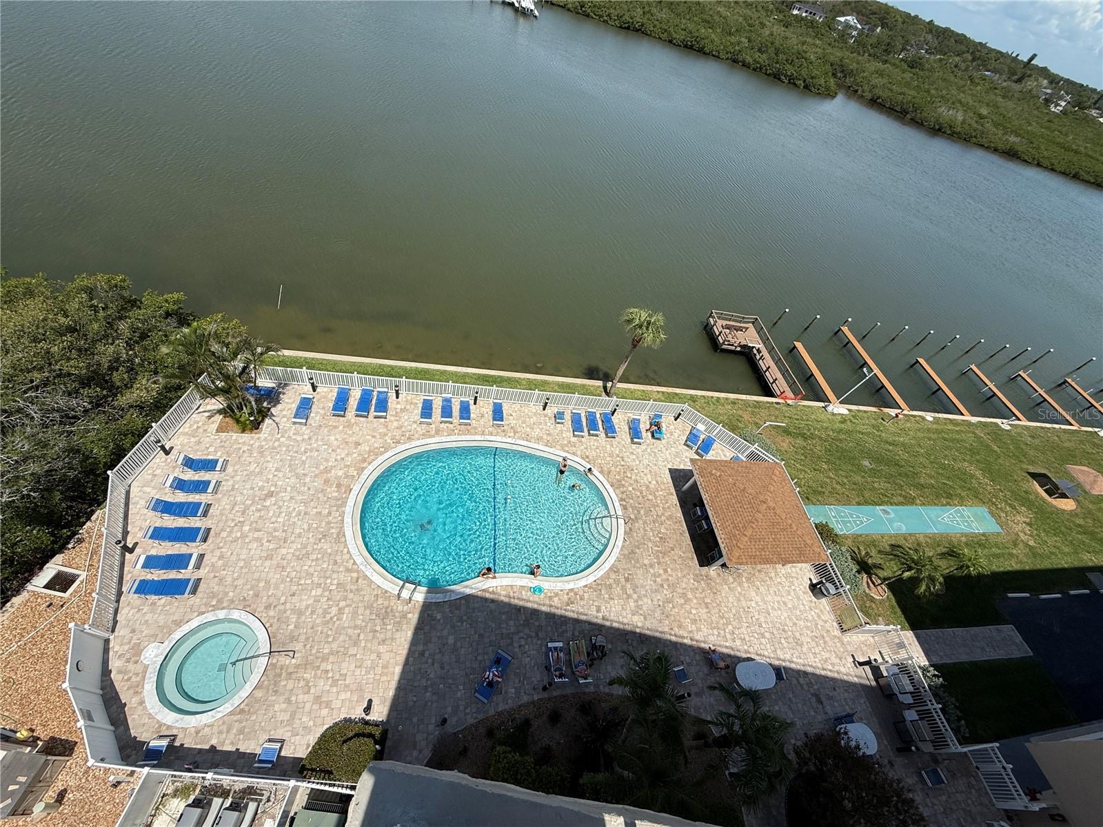 Community Pool, jacuzzi & cabana