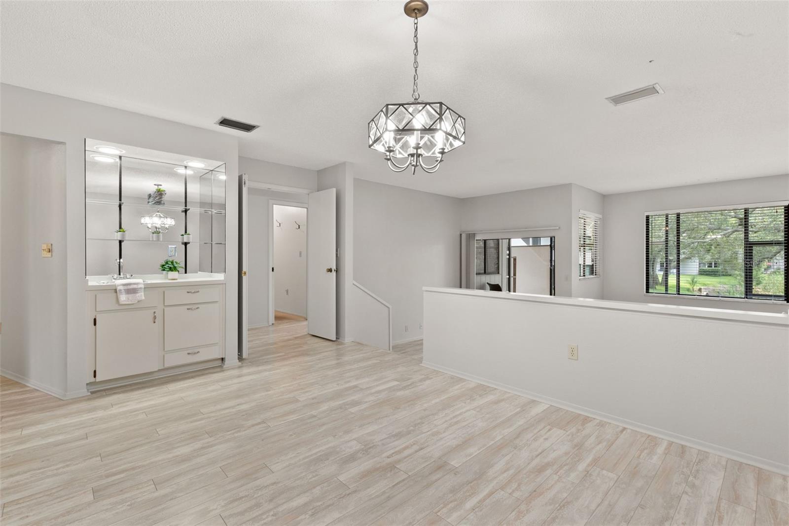 Dining room with wet bar