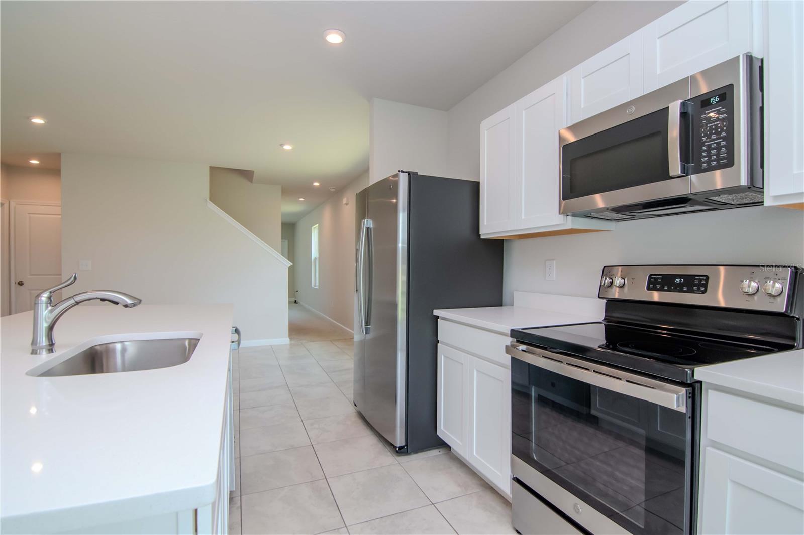 Beautiful modern appliances too!
