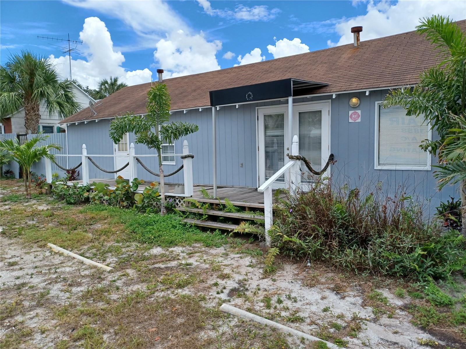 703 Front of House