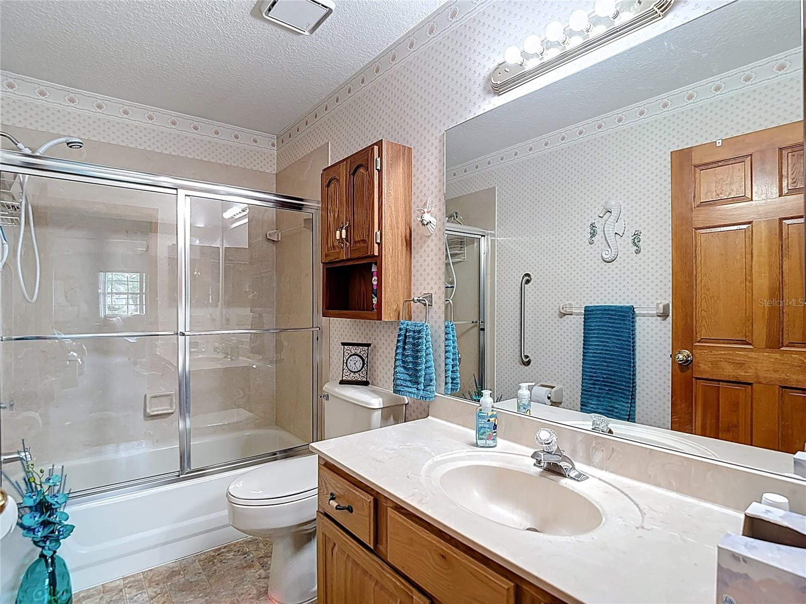 Main bathroom