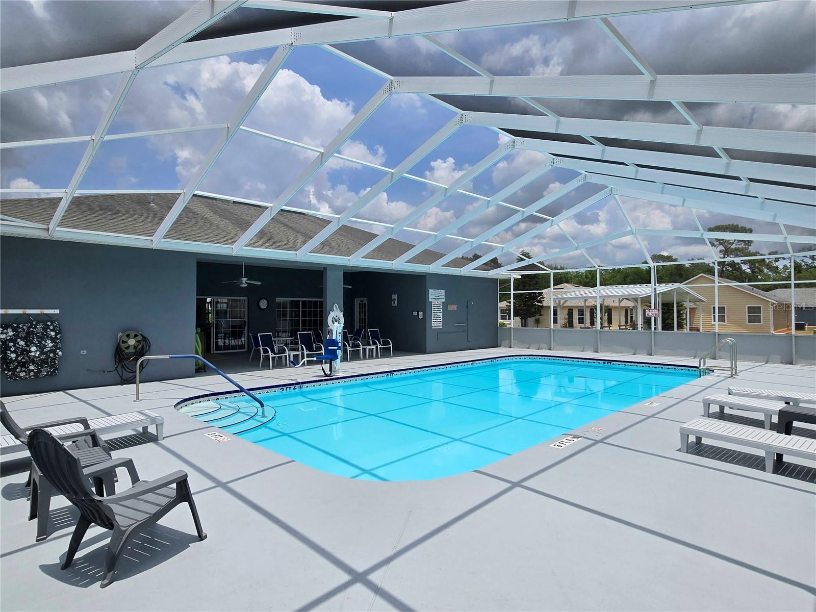 Community pool