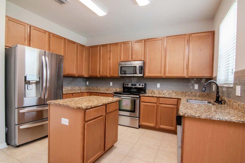 Beautifully appointed Kitchen