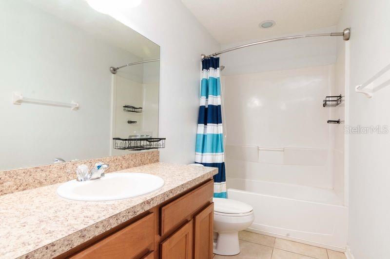 Upstairs Secondary Bathroom