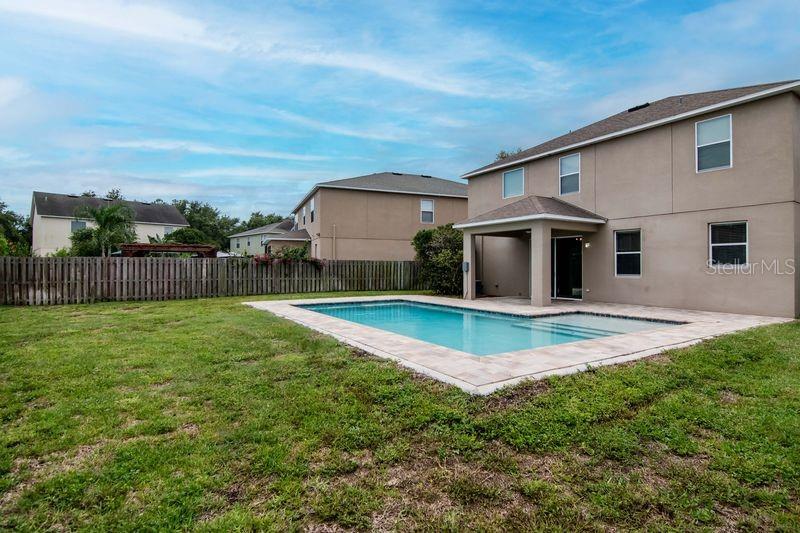 Entertain family and friends in privacy.
