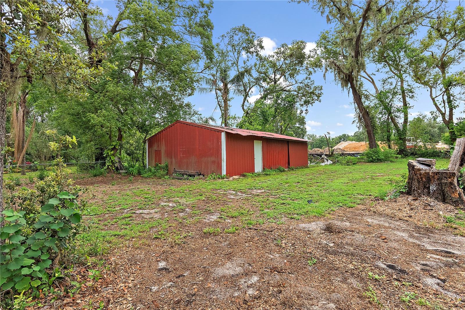 BARN approx 20 x 30