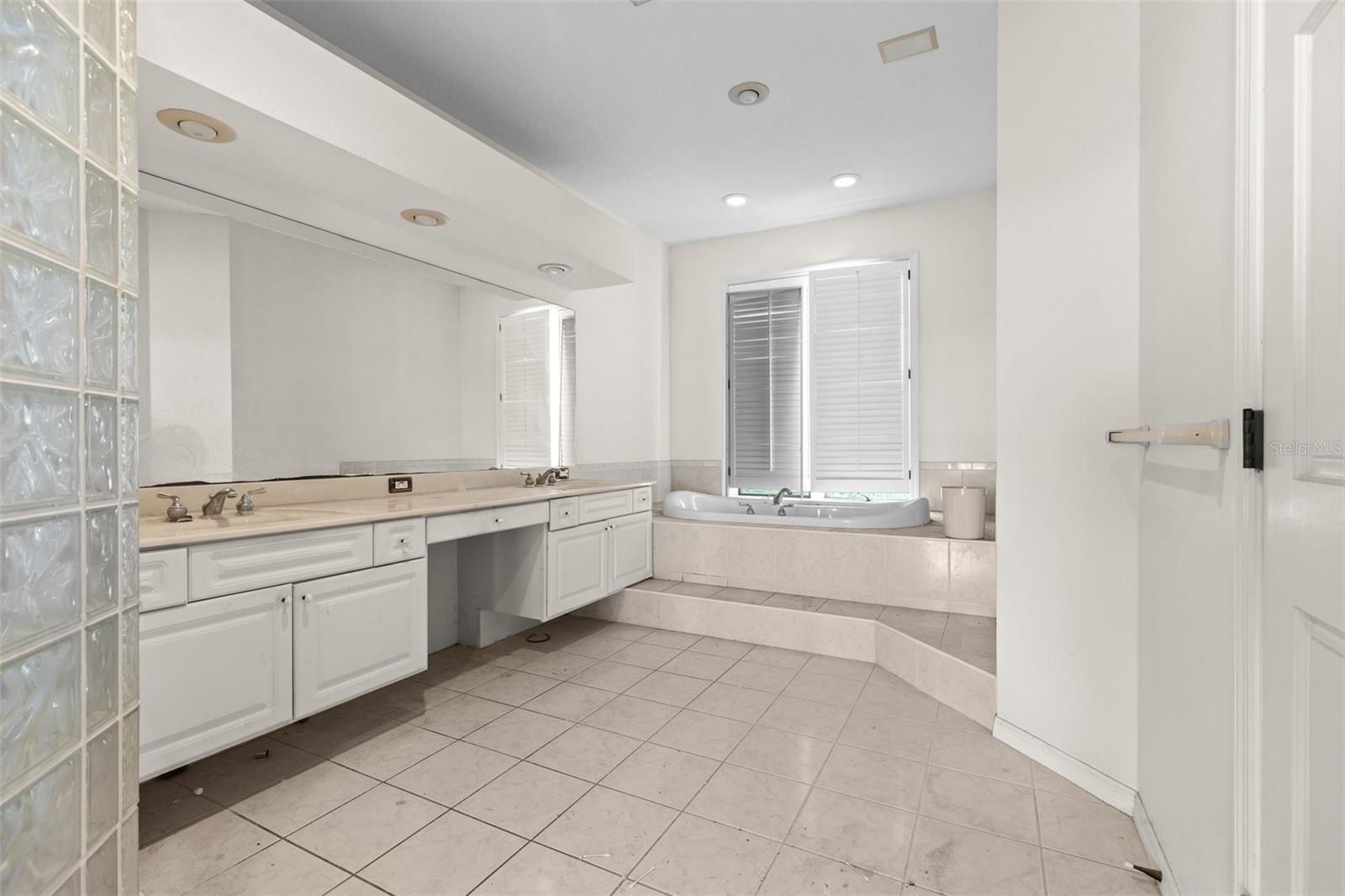 Primary En Suite Bathroom Upstairs