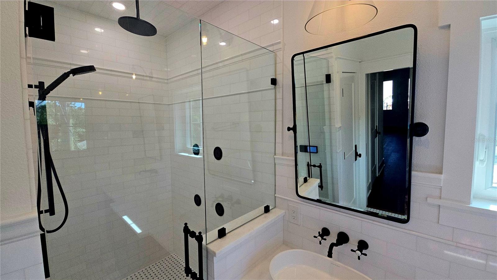 Jets in Shower