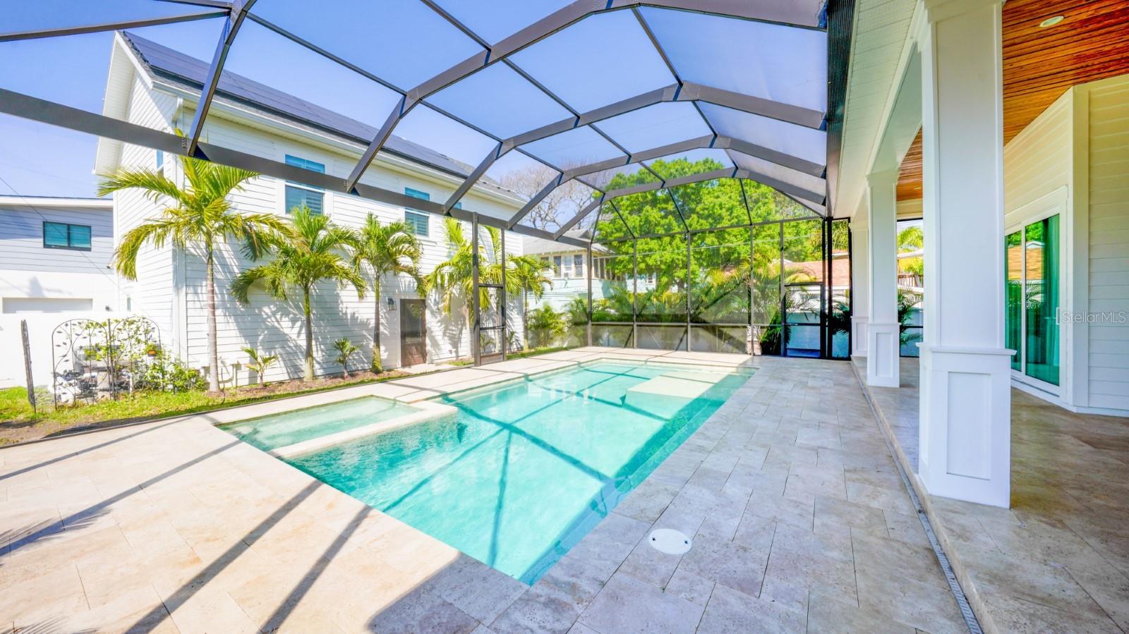 Screened saltwater pool, two ensuites open to pool with seperate pool bath