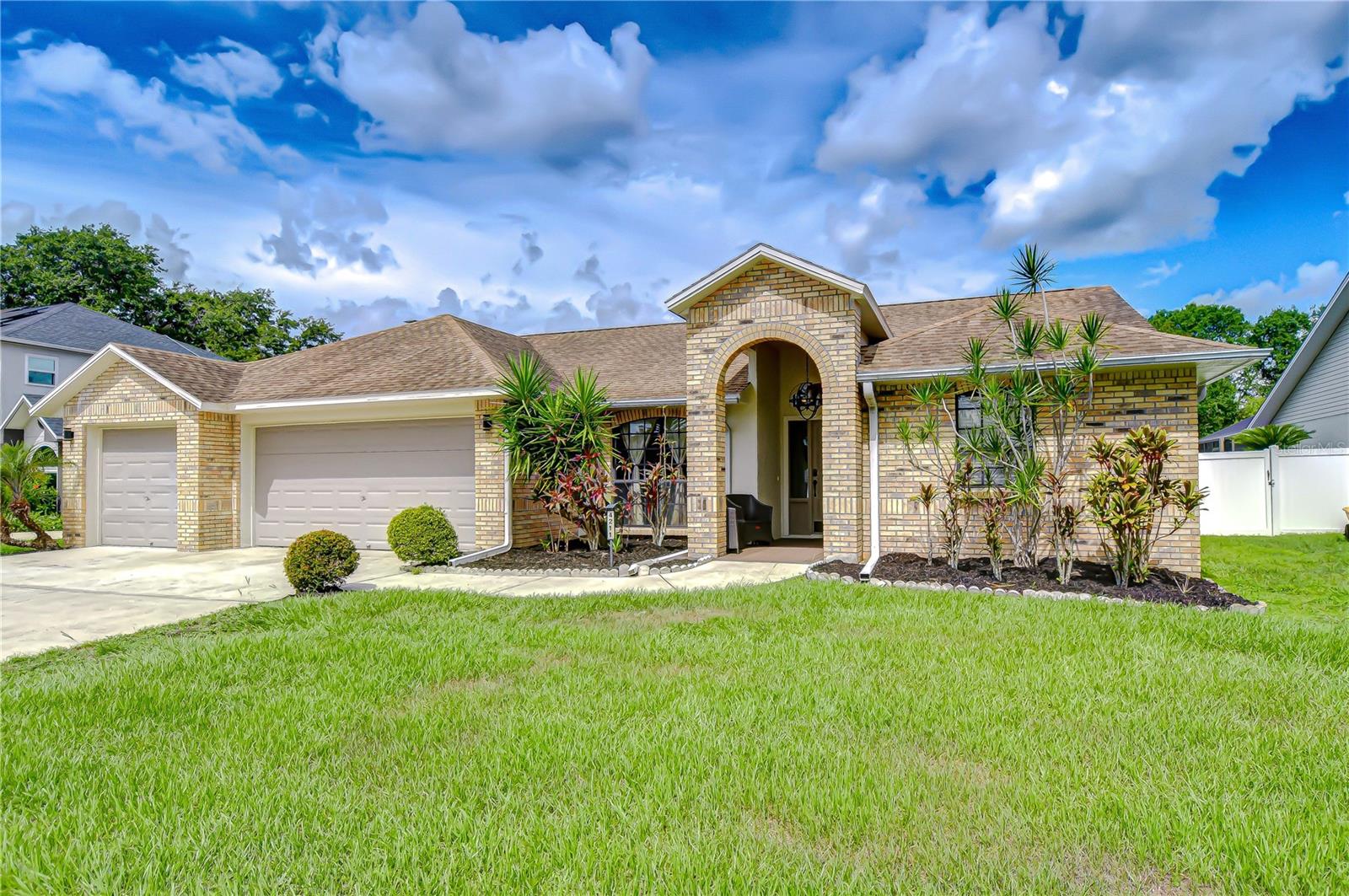 Beautiful curb appeal!