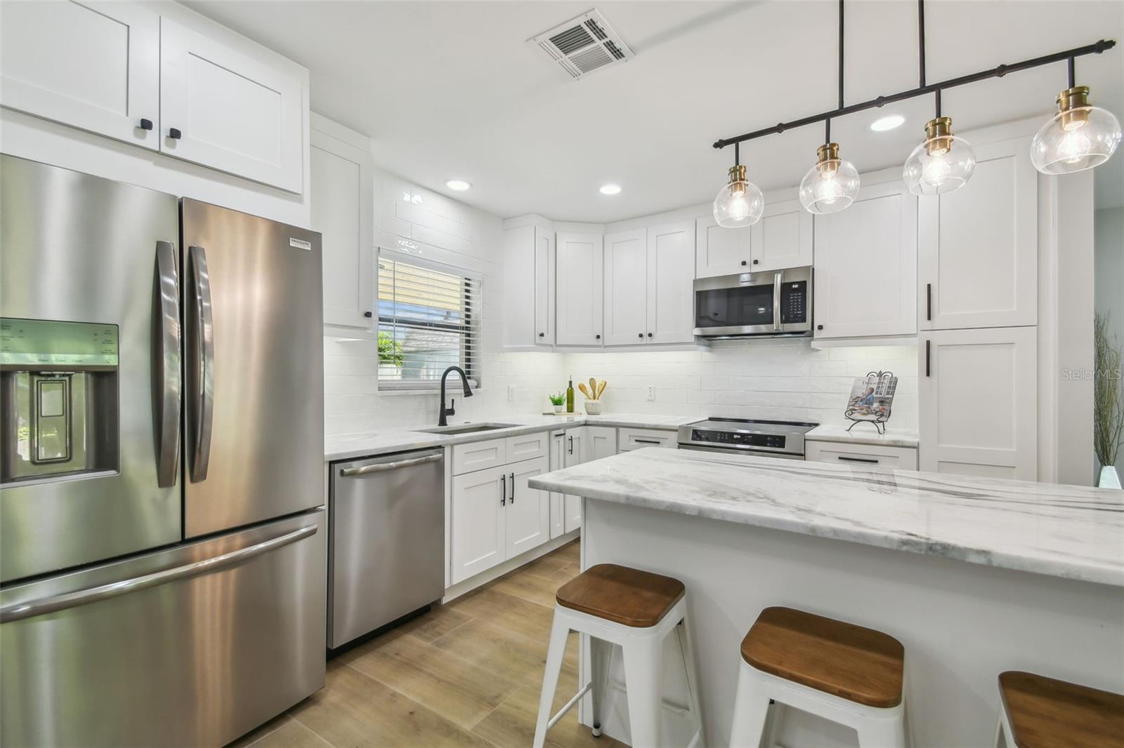 High quality Frigidaire Gallery appliance package with Induction range