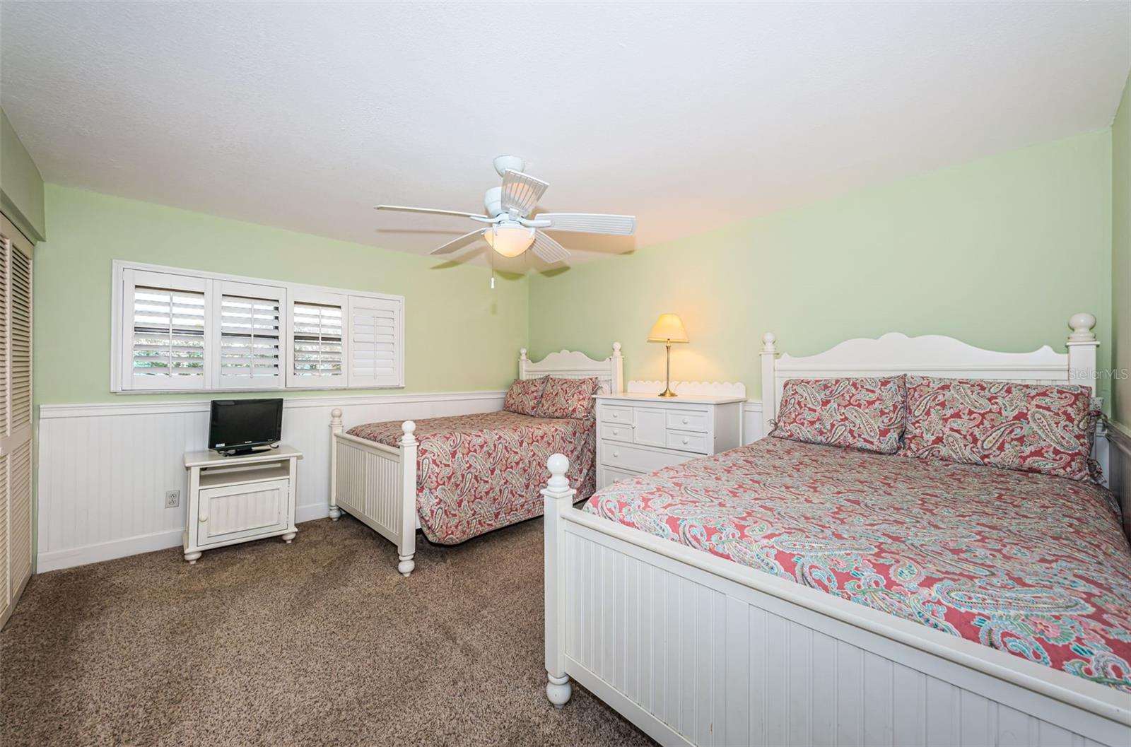 Second bedroom