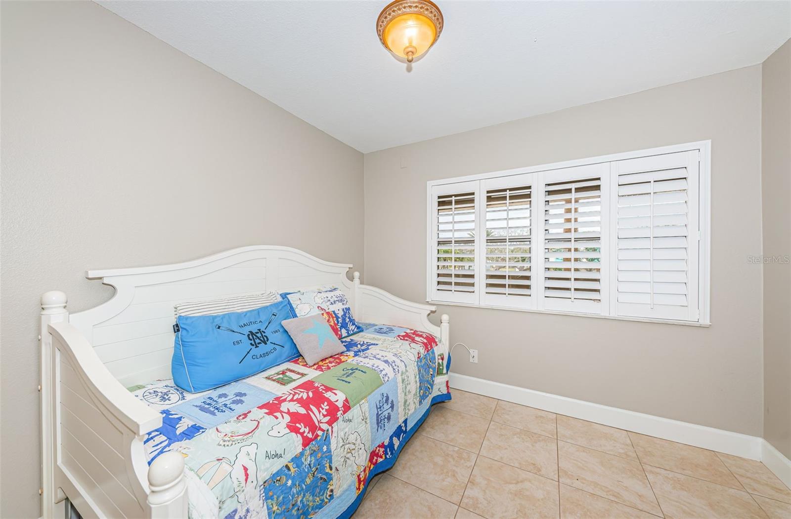 Flex space as you enter the unit; can be a breakfast nook, home office or additional sleeping space
