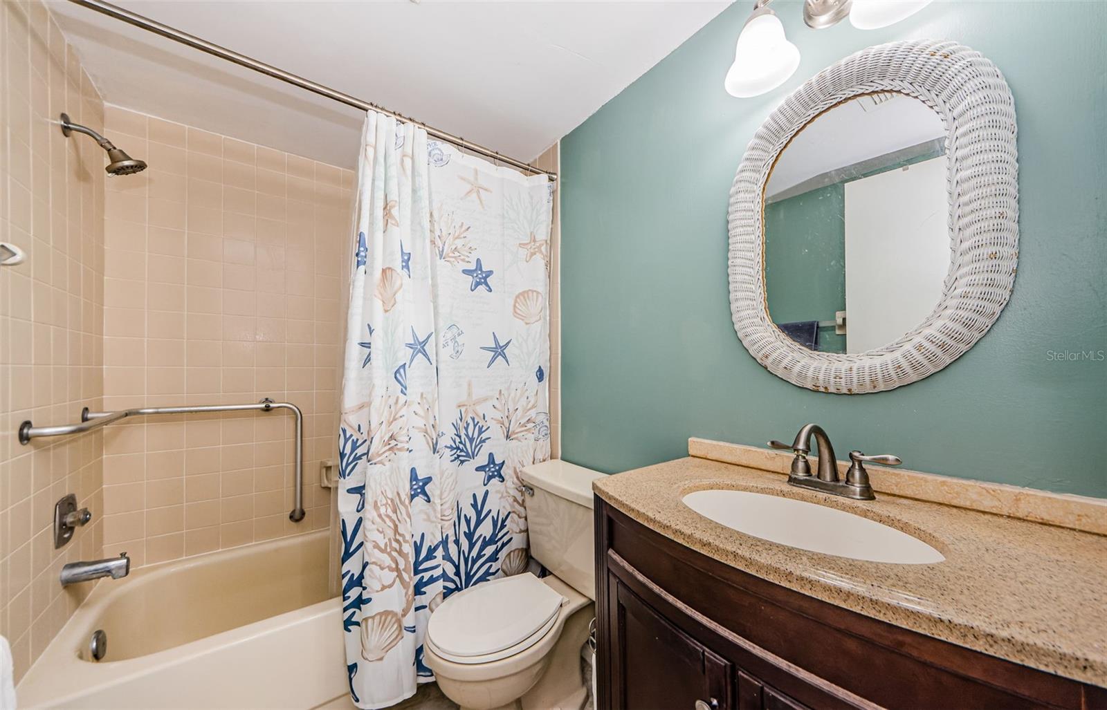 Bath #2 - Tub/Shower combination