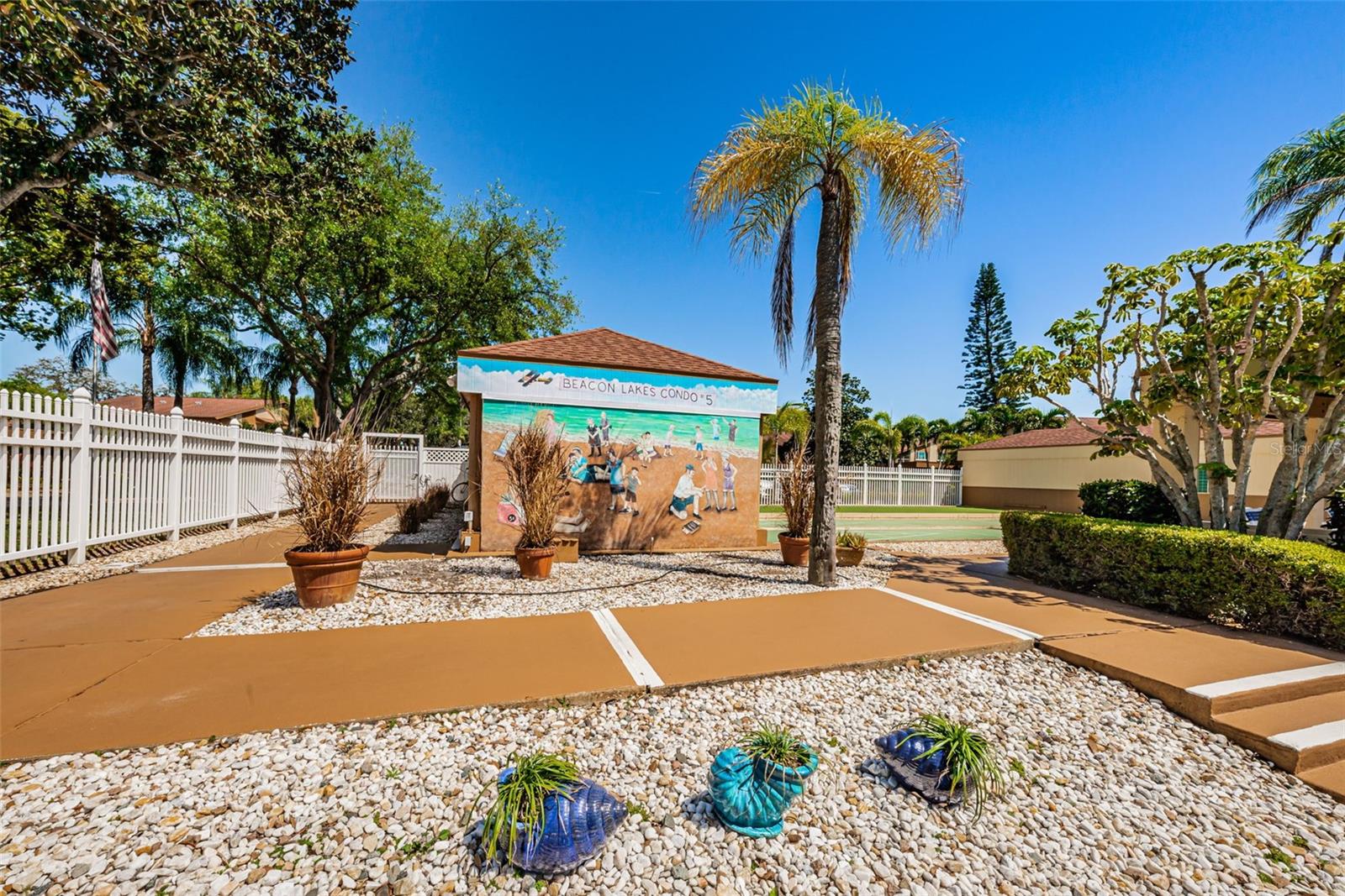 Beacon Lakes 55+ community
