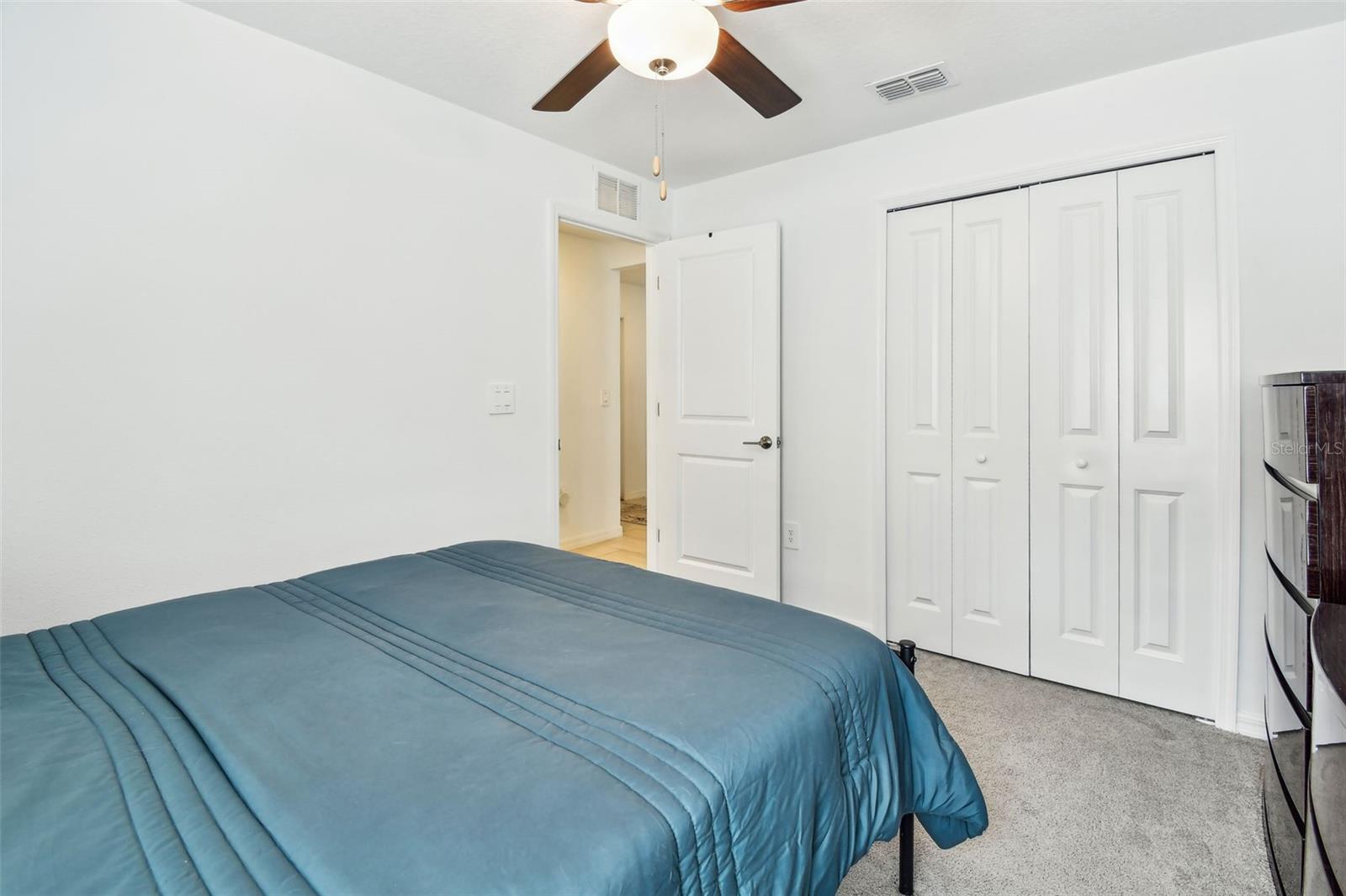 Guest bedroom 2