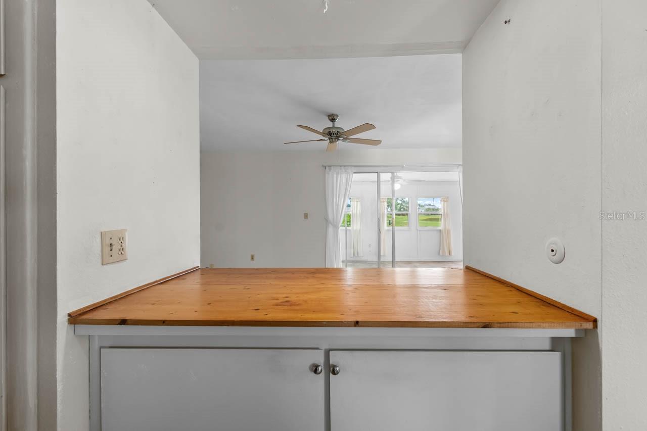 Pass-Thru between Kitchen & Living/Dining
