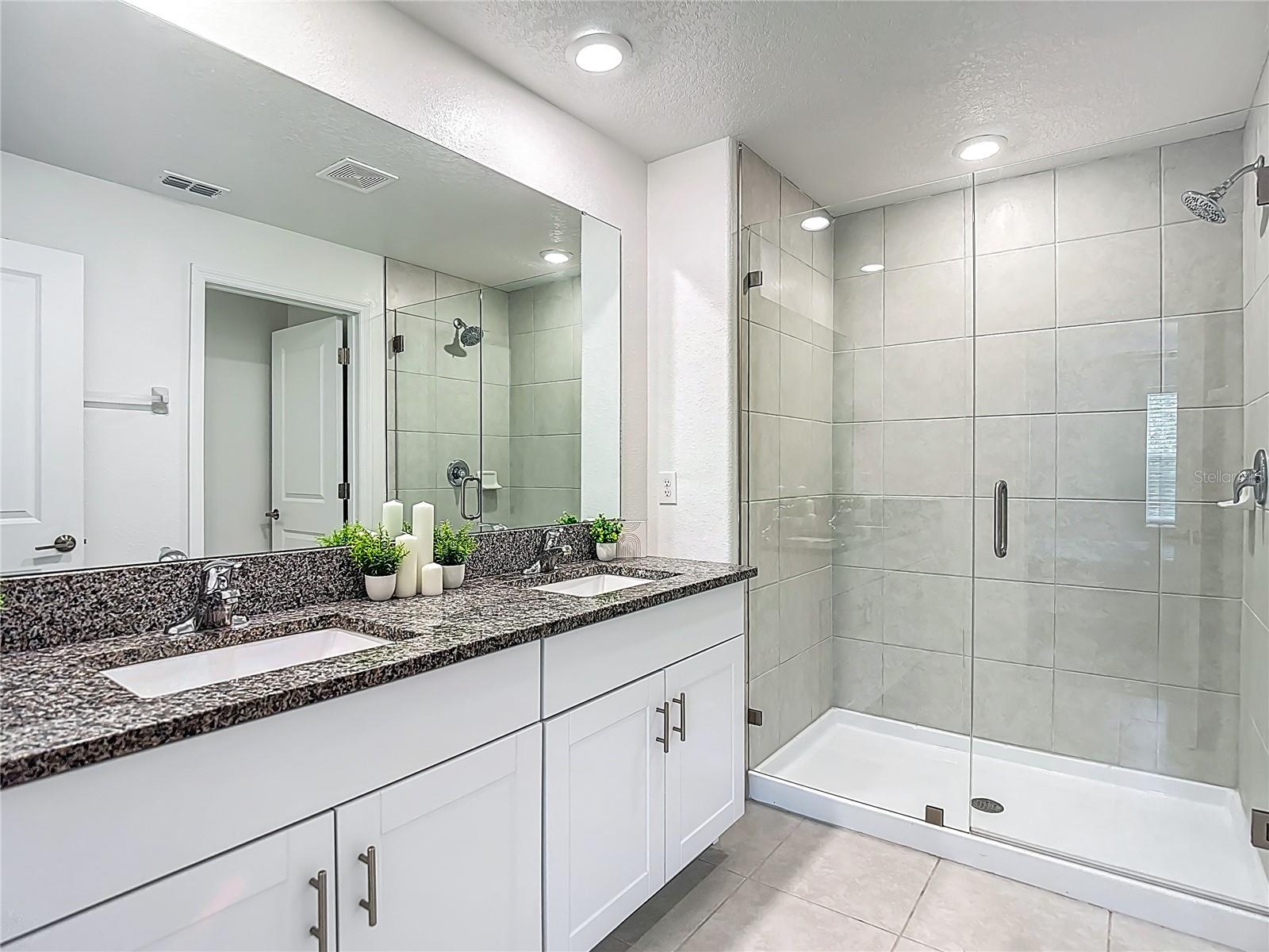 Primary En Suite Bathroom