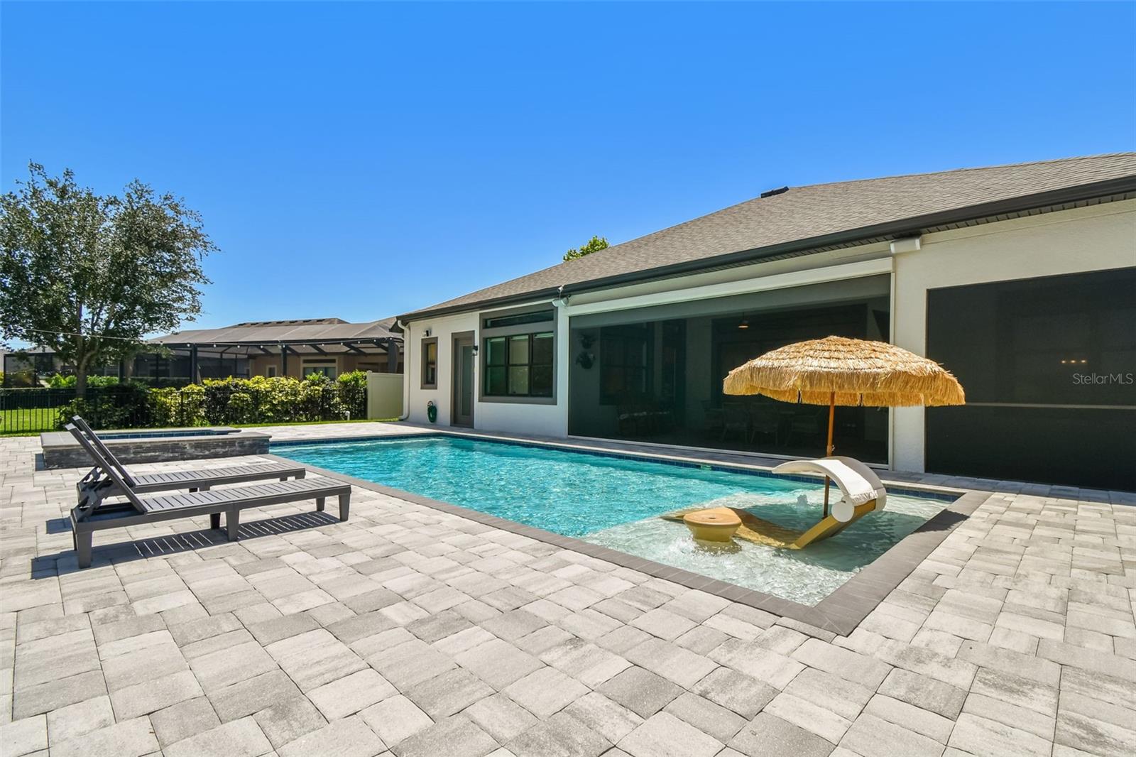 Pool/Deck