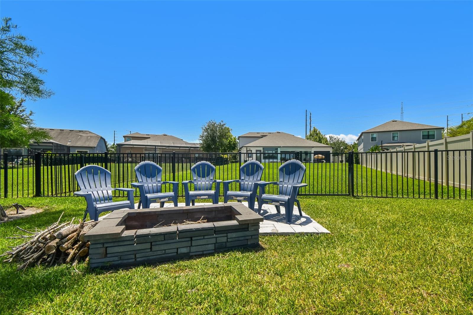 Firepit/Backyard