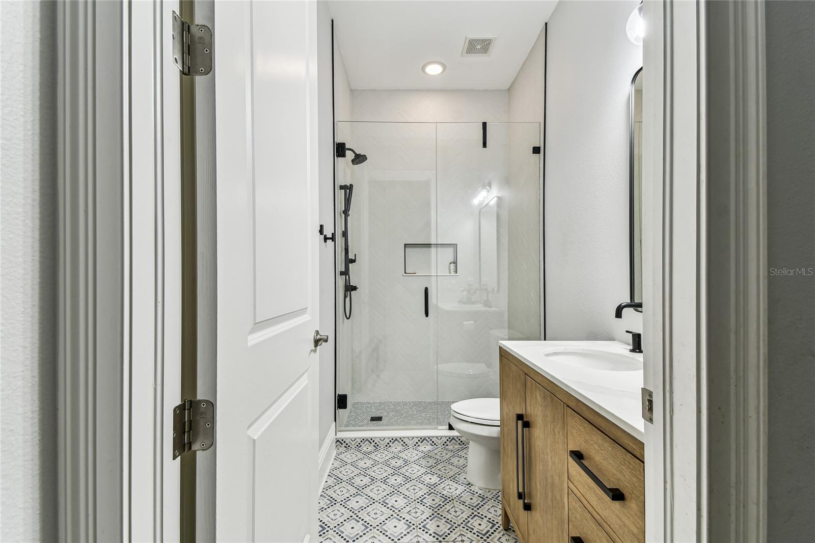 Downstairs full bathroom