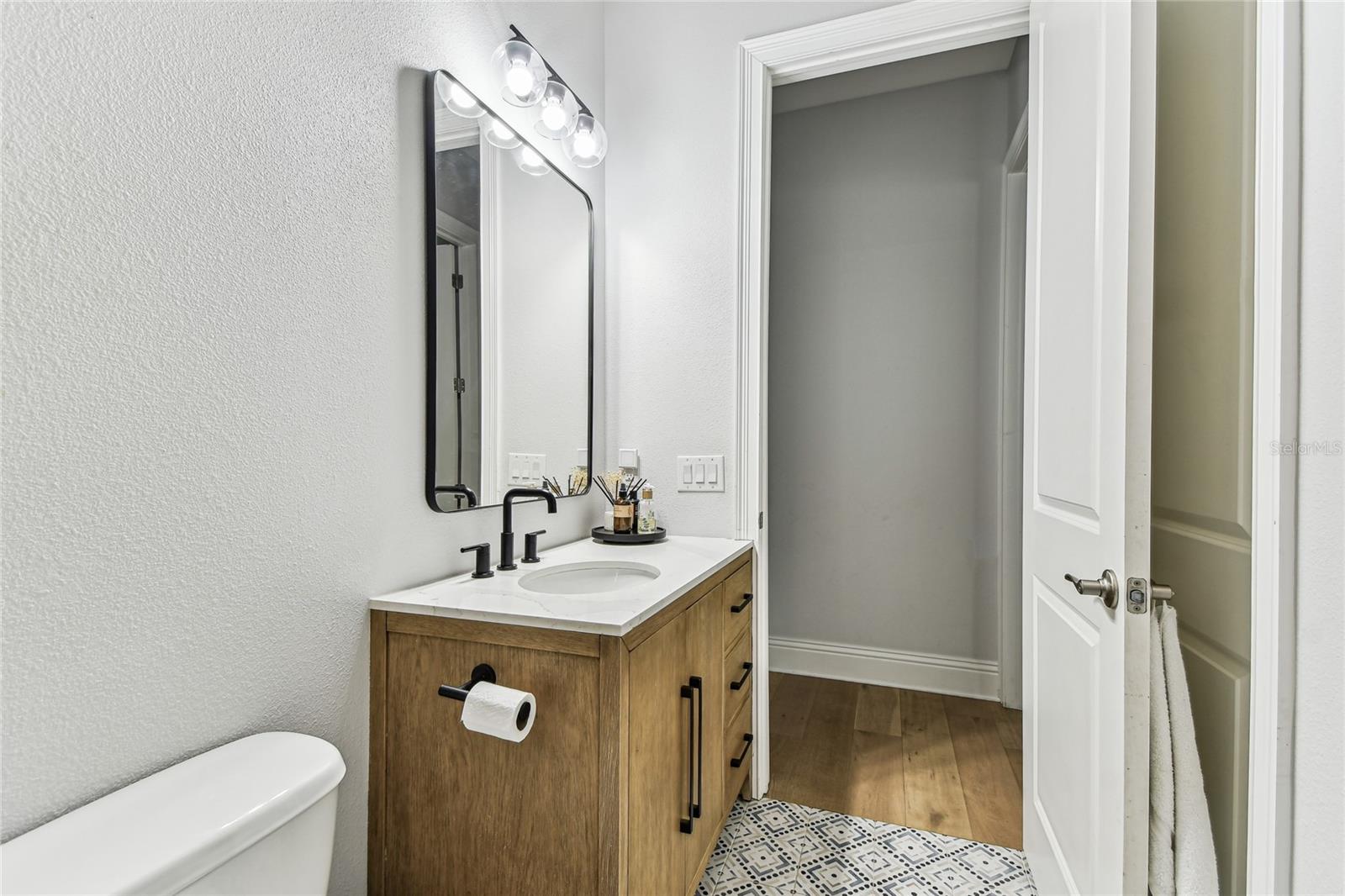 Downstairs full bathroom