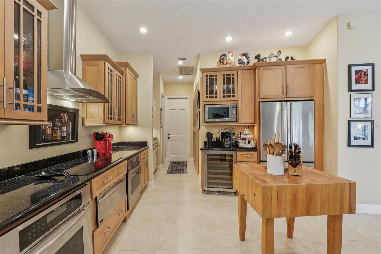 Dual Thermador Ovens