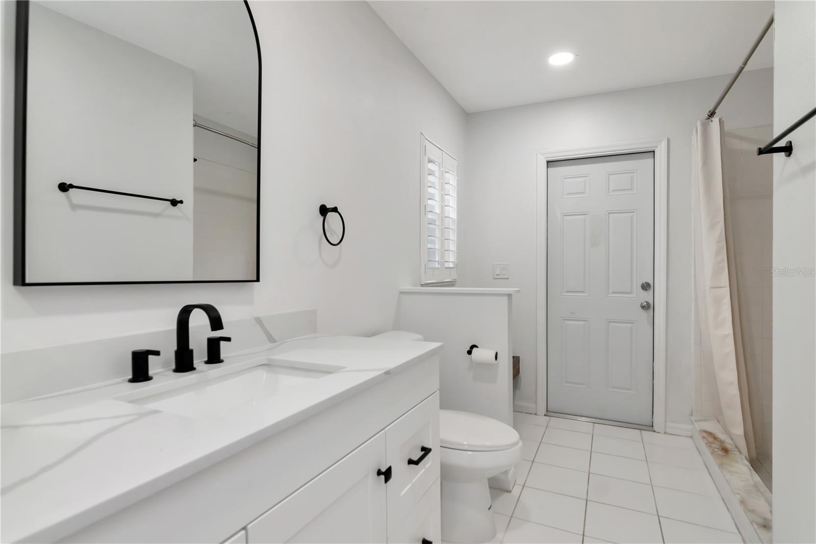 3rd Full Bath - Pool Access