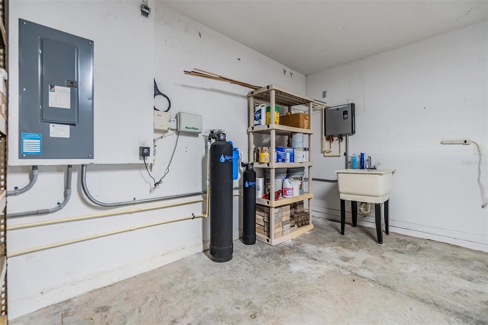 Easy reach systems: house water system,  tankless water heater