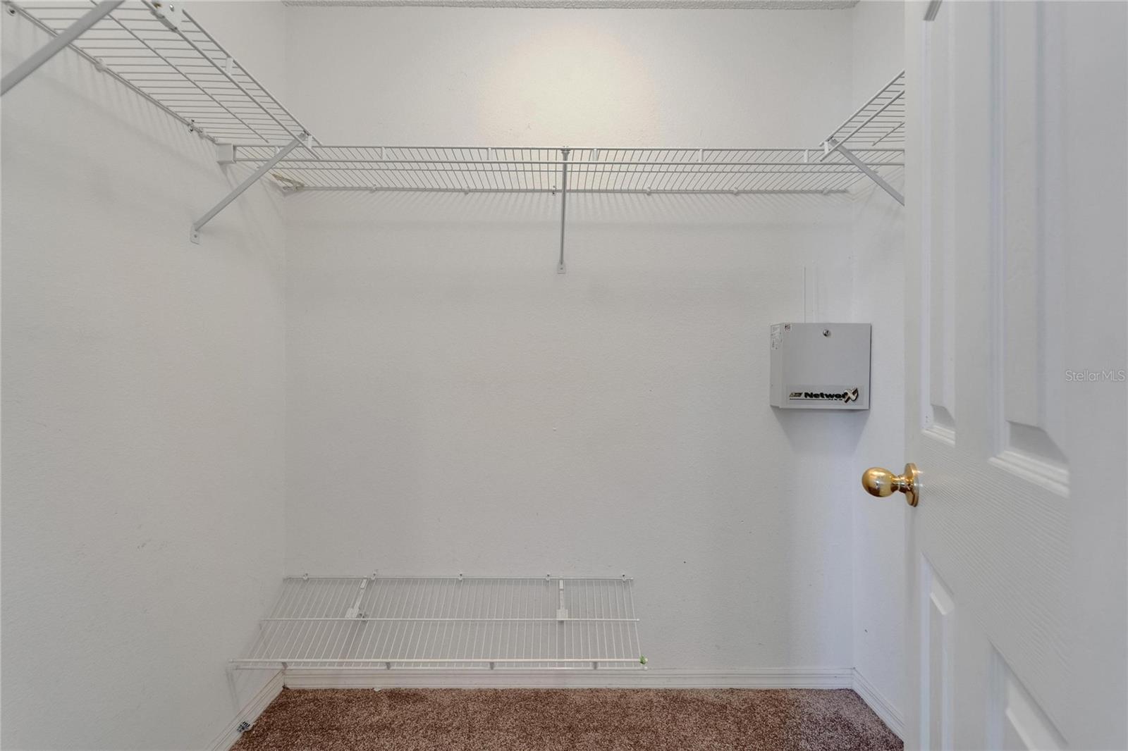 closet 1 his/her