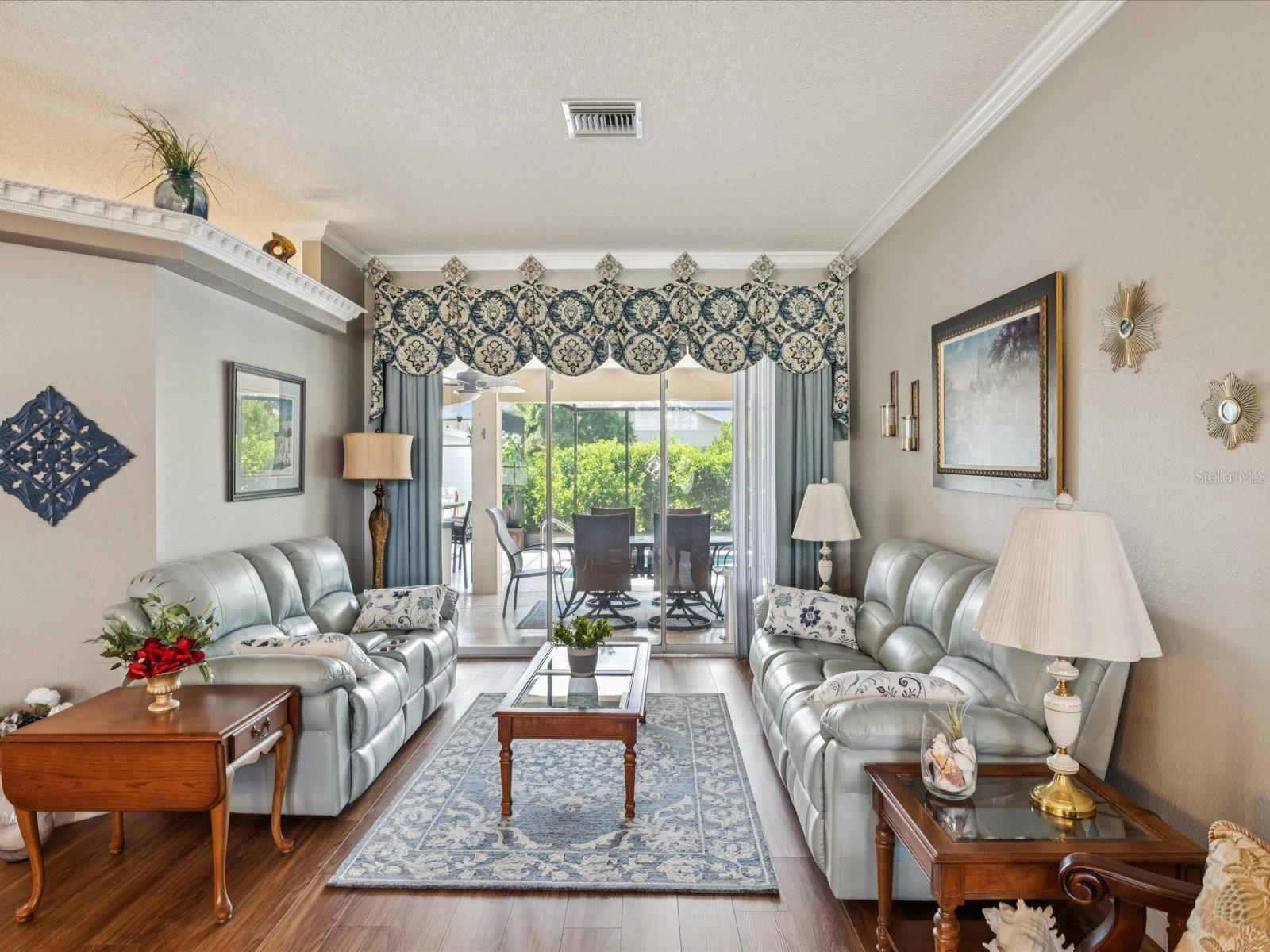 FORMAL LIVING ROOM