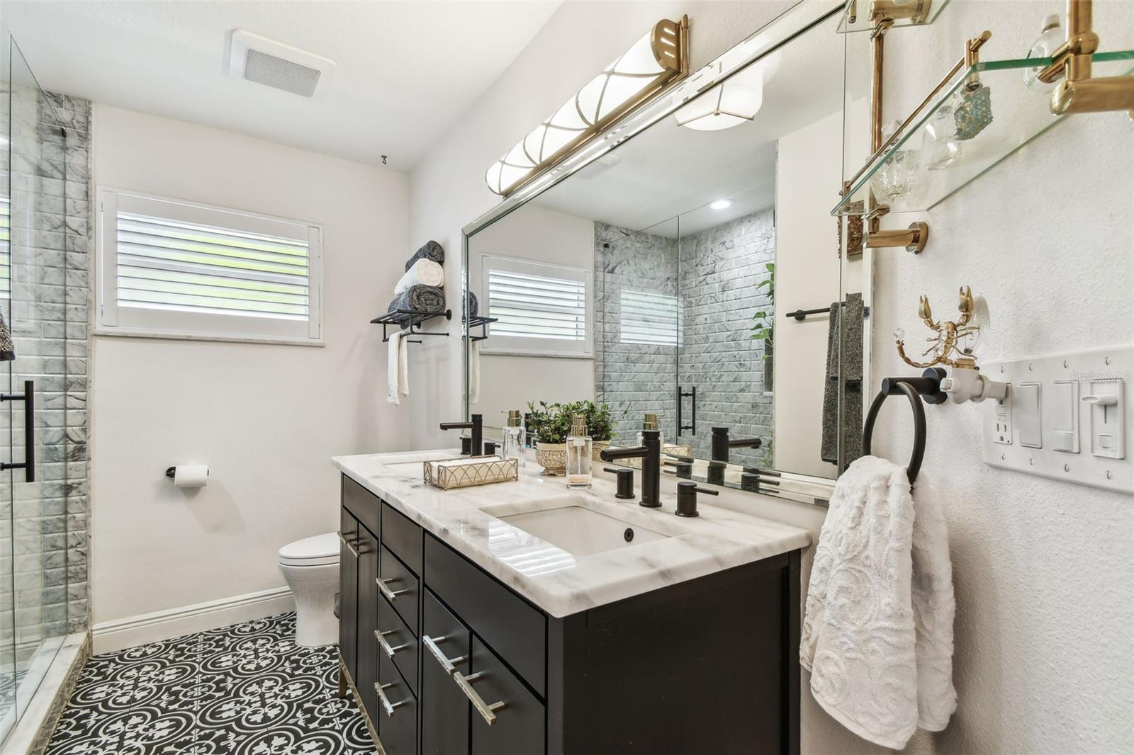 2nd Bathroom