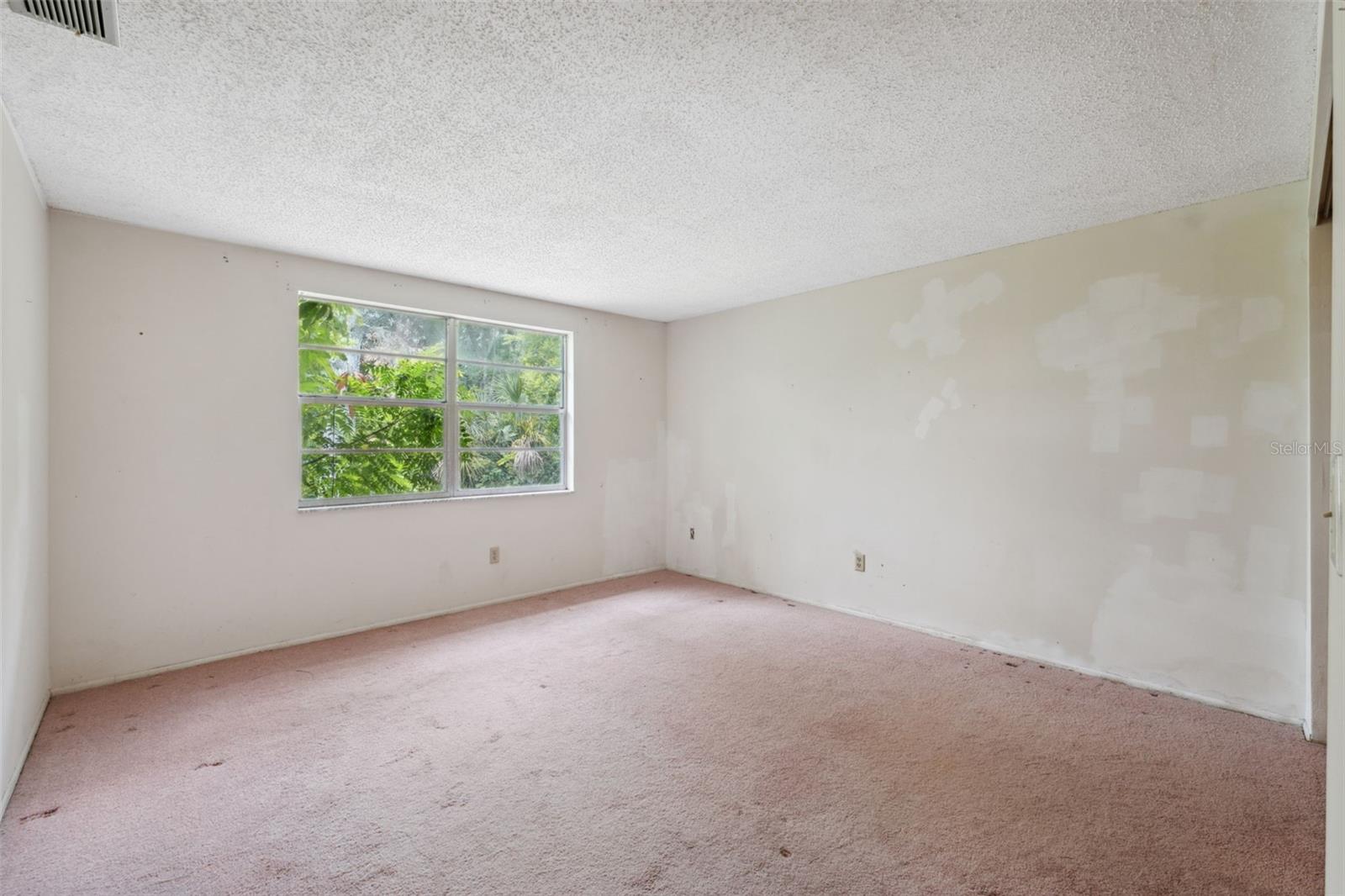 bedroom2