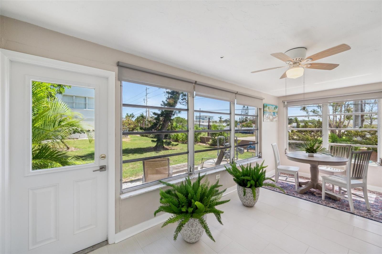 FLORIDA ROOM