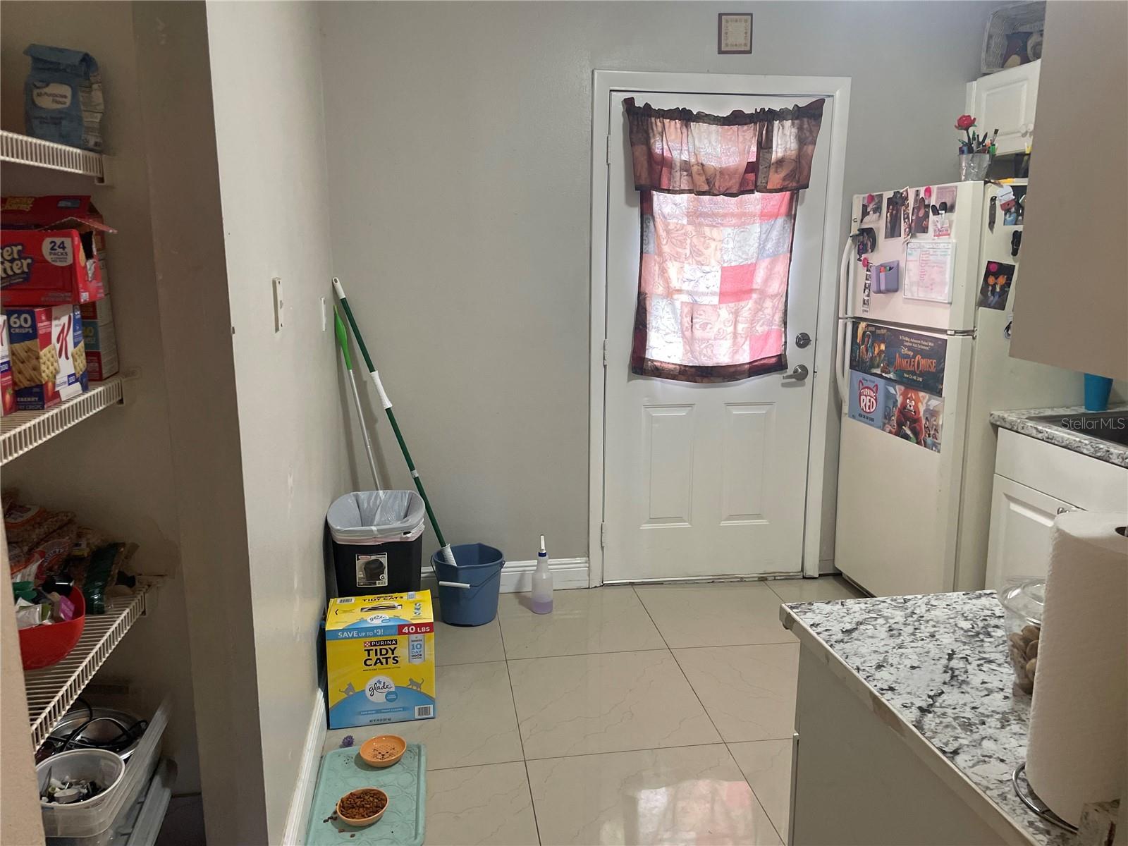 KITCHEN ENTRANCE