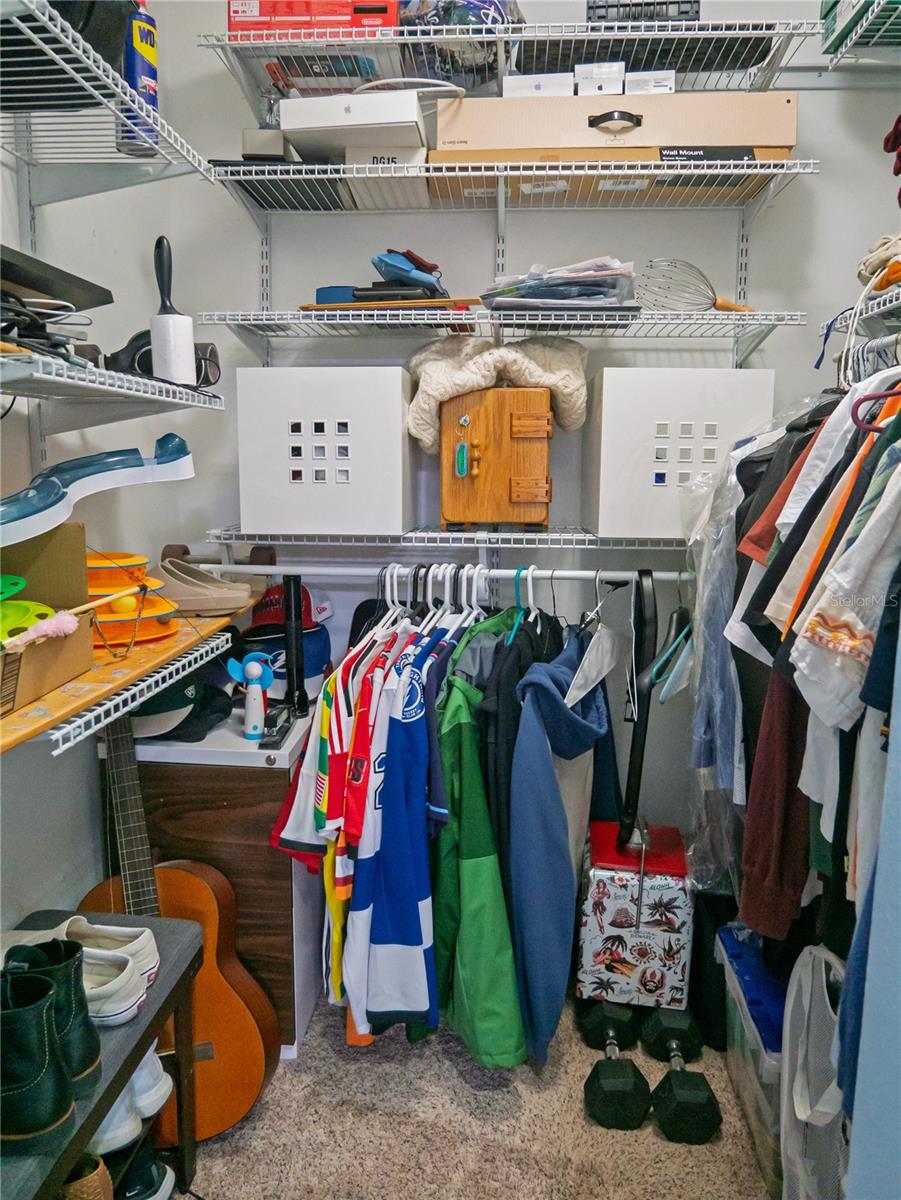 Walk-in Closet
