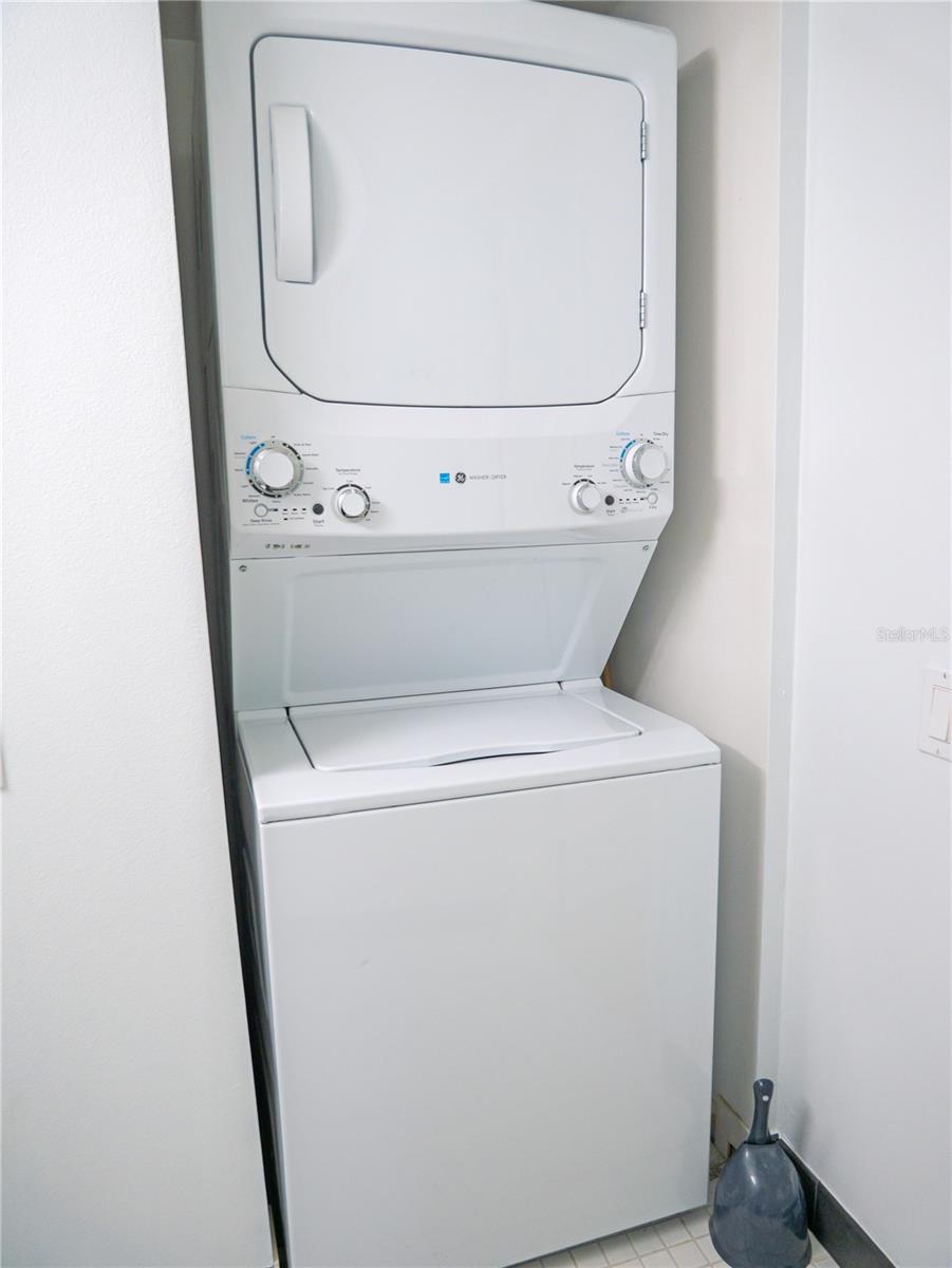 Laundry (Located in Bathroom 2)