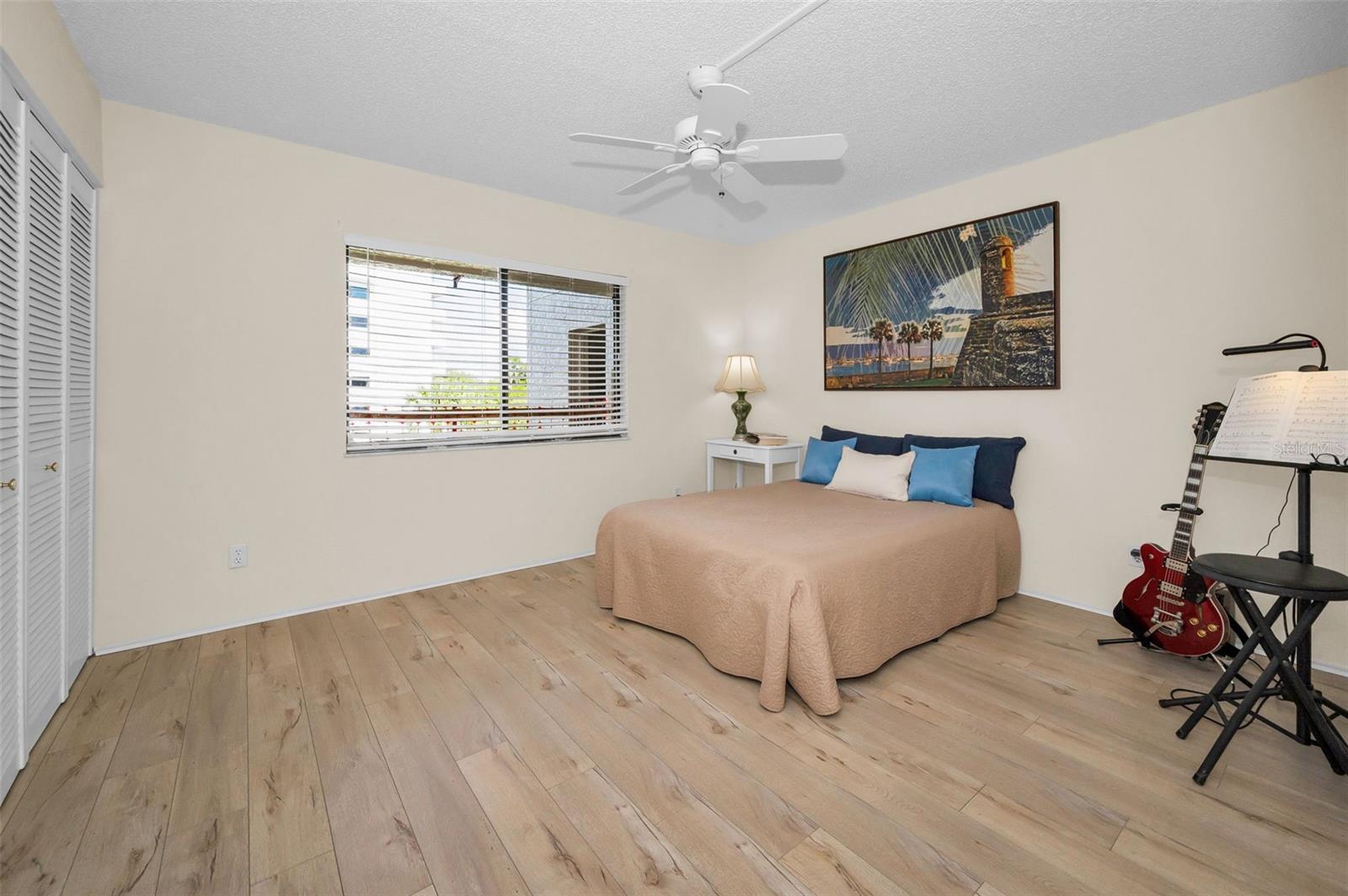 Second bedroom