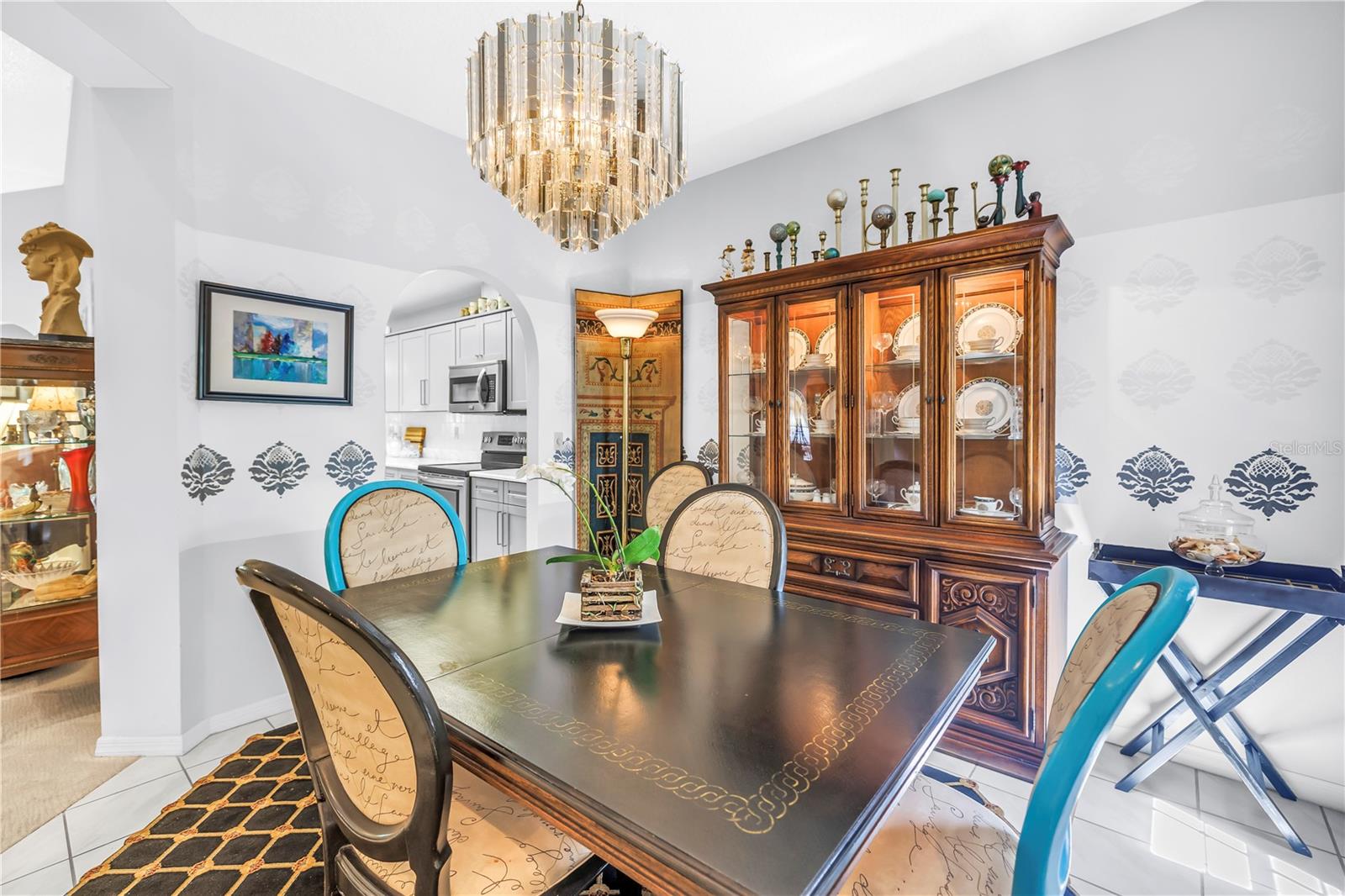 Immaculate Dining Room
