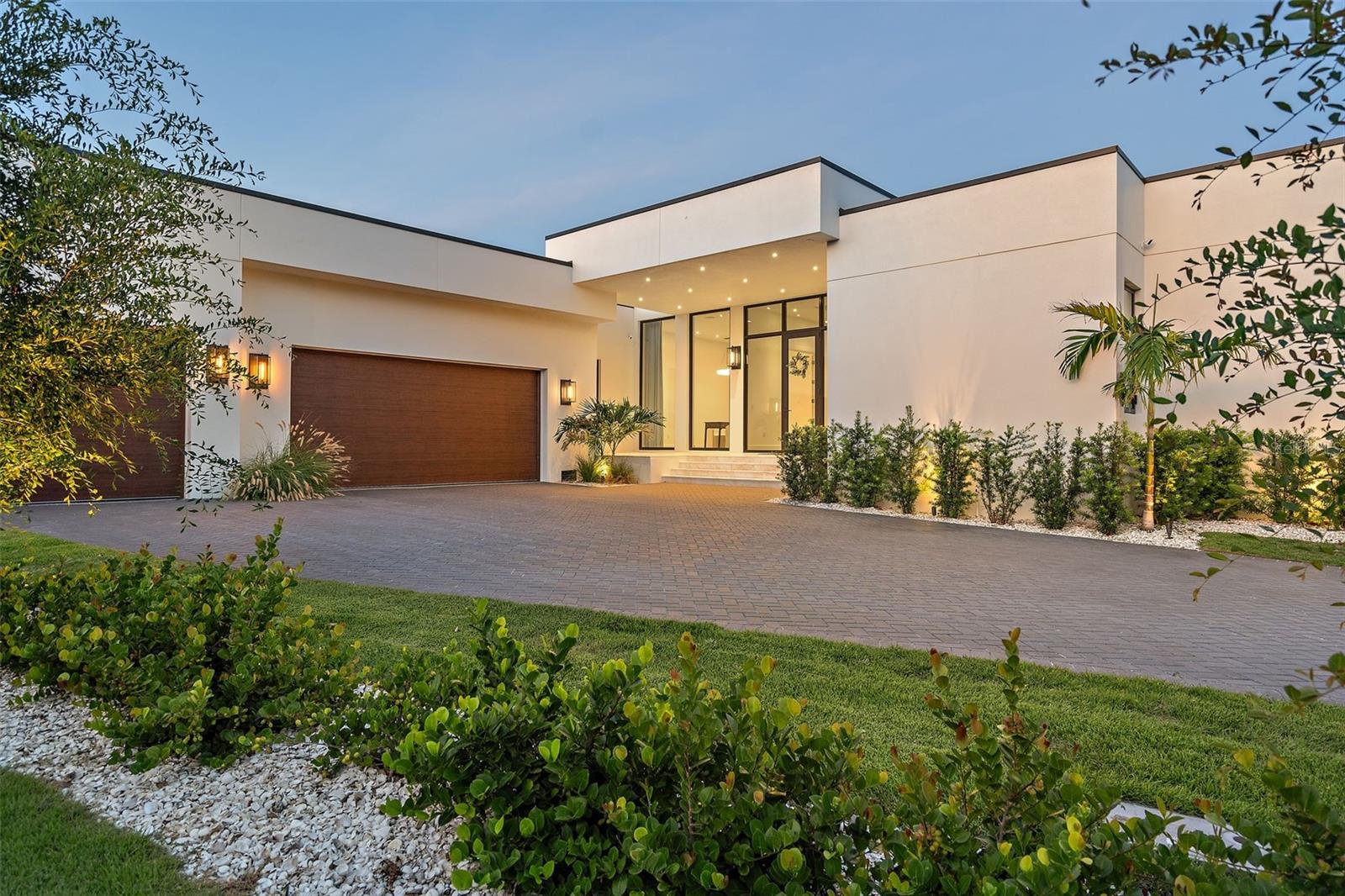 Elegant, modern design