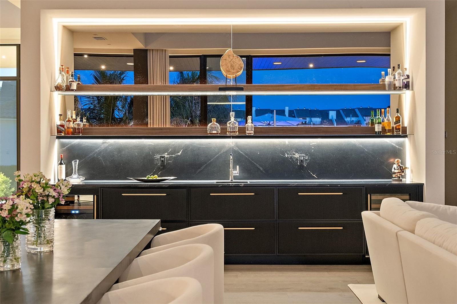 Incredible built-in bar
