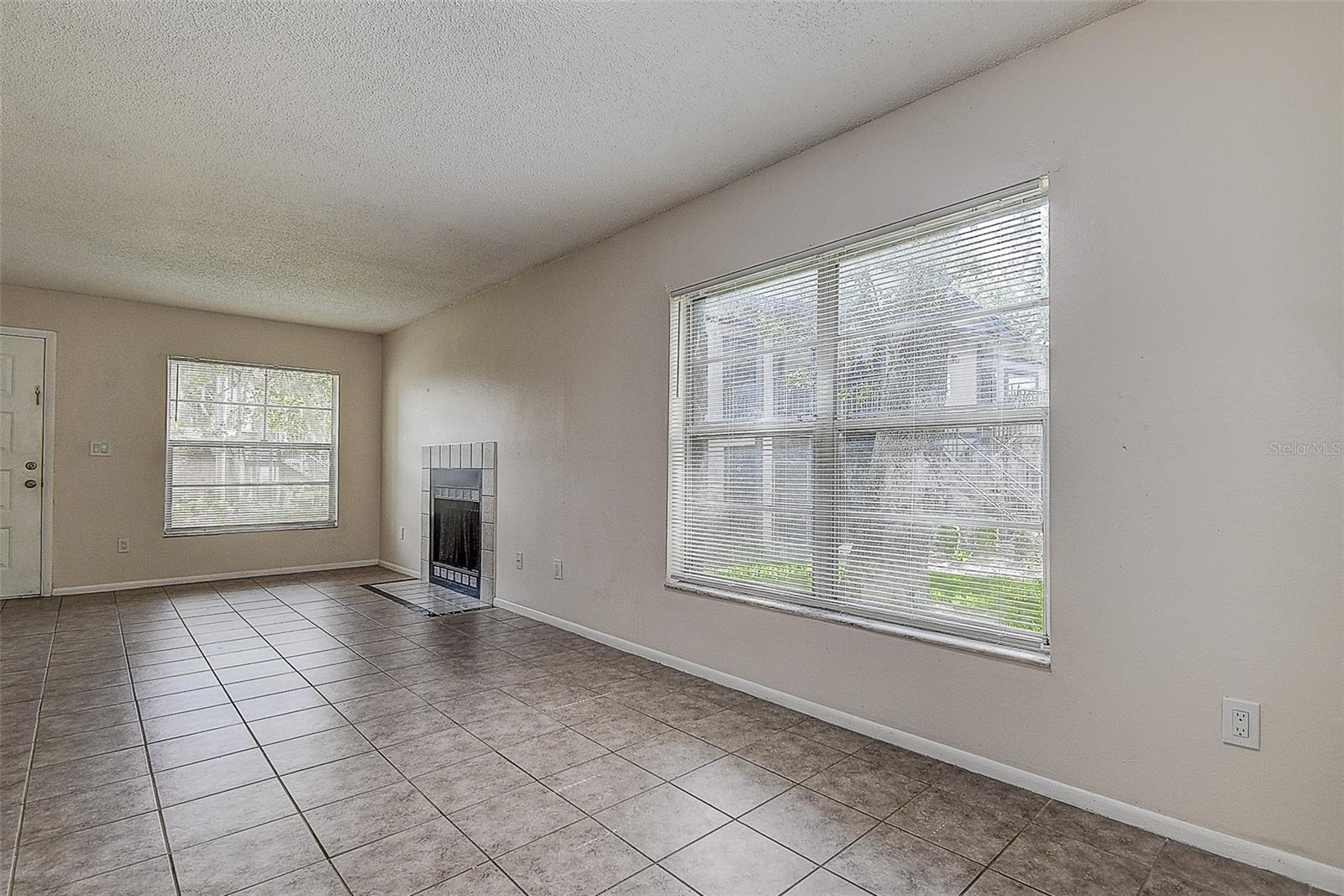 Dining Room/Living Room