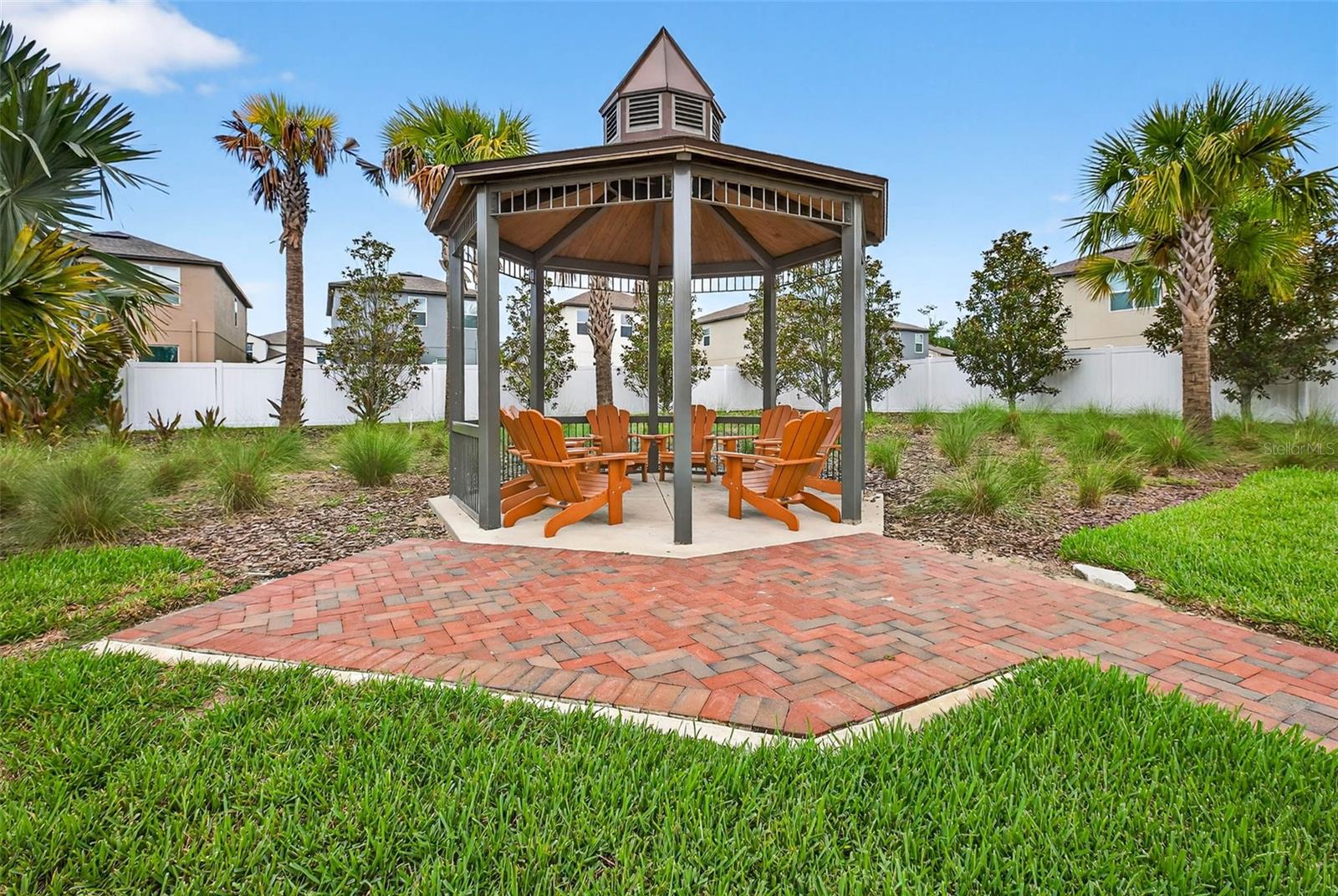 Enjoy outdoor Florida living in your community!