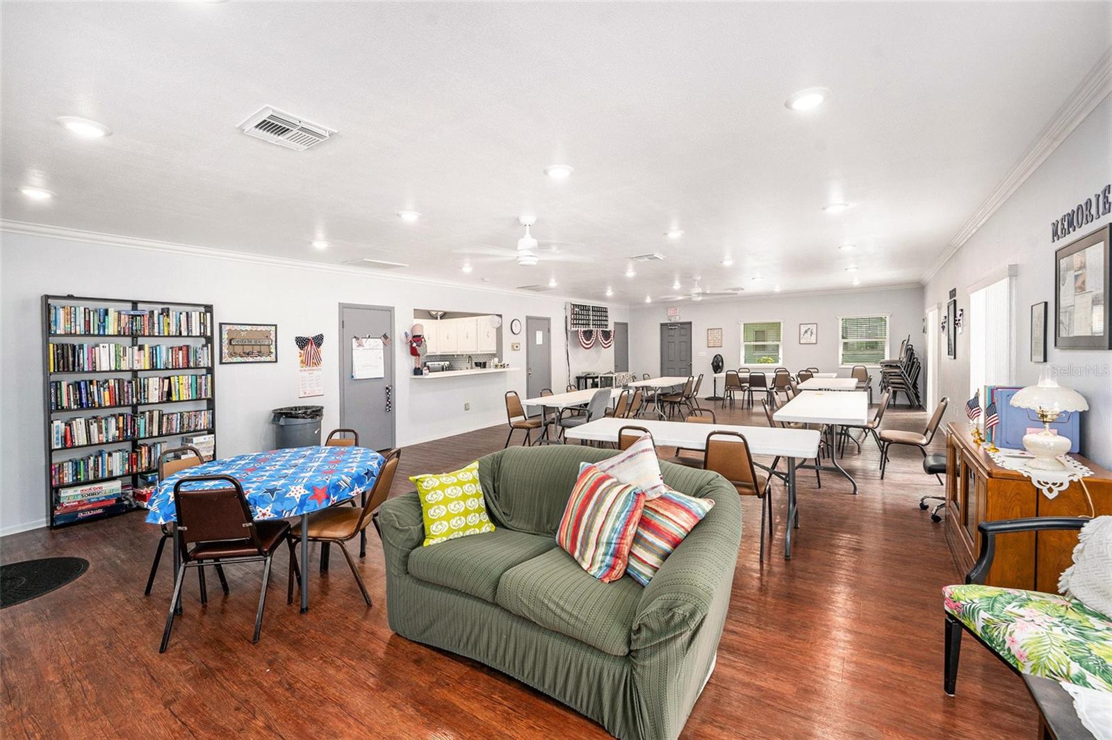 CLUBHOUSE