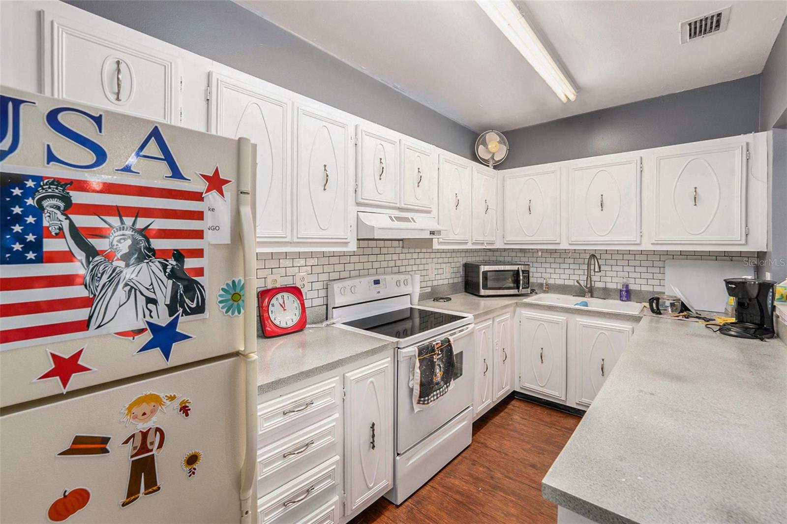 CLUBHOUSE KITCHEN
