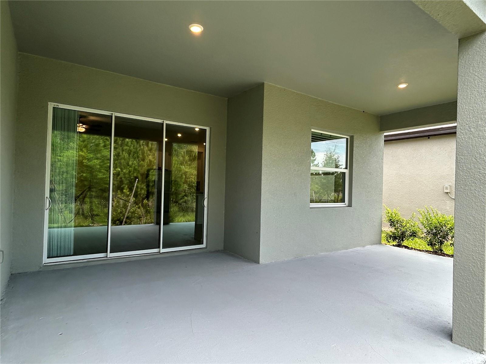 Large Lanai Area (TO BE SCREENED IN)