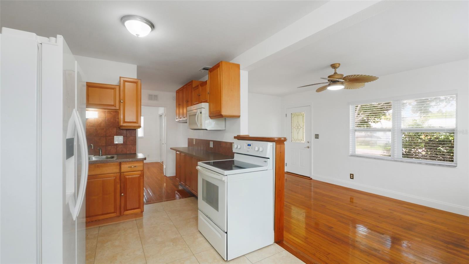 Unit A kitchen