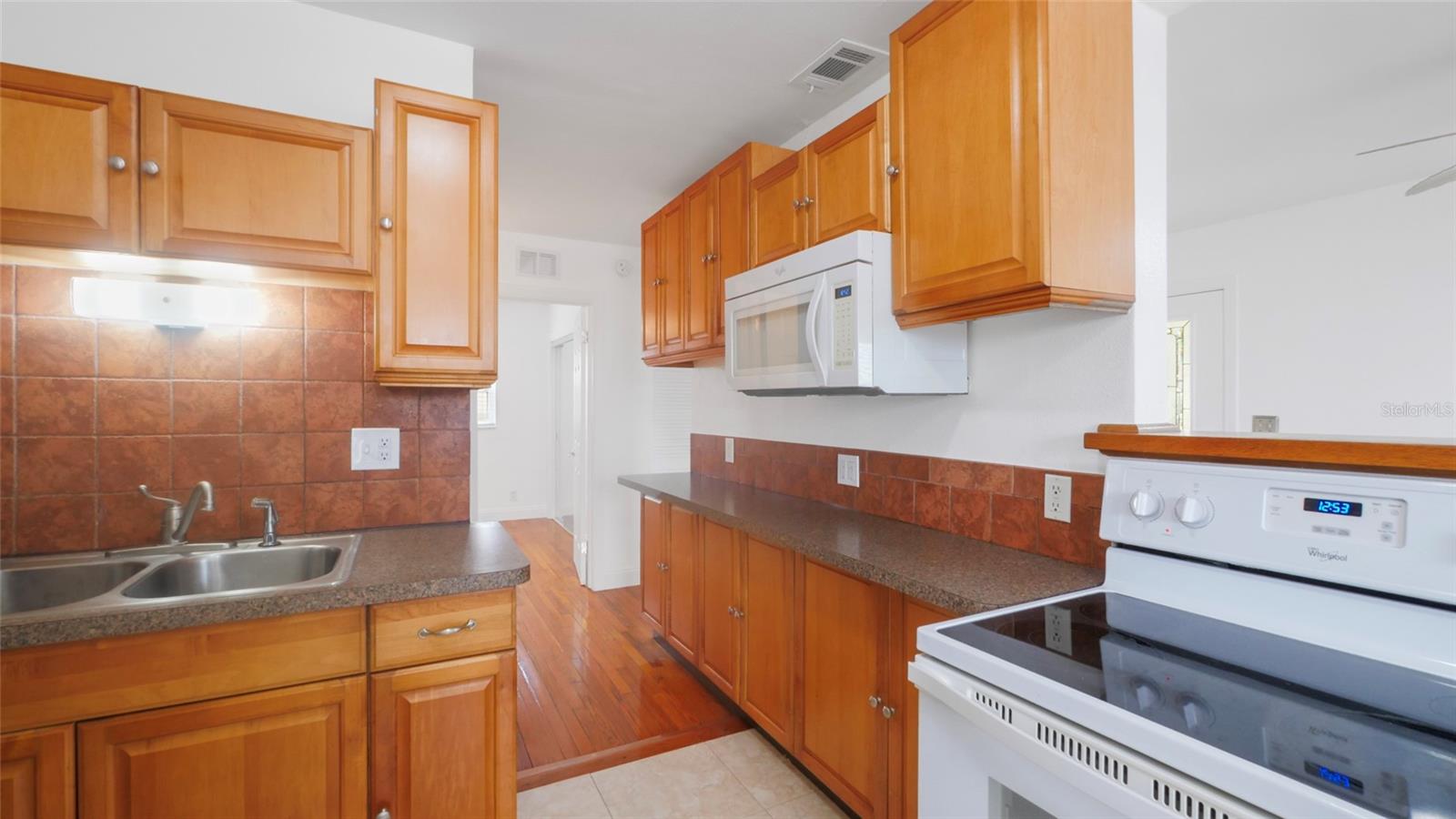 Unit A kitchen